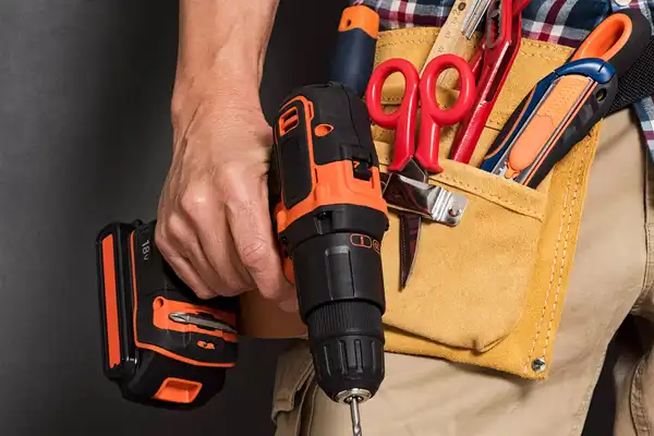 Hand & Power Tools